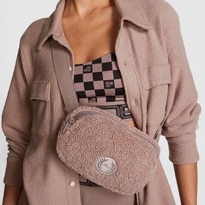 victoria’s secret pink cozy fleece belt bag
